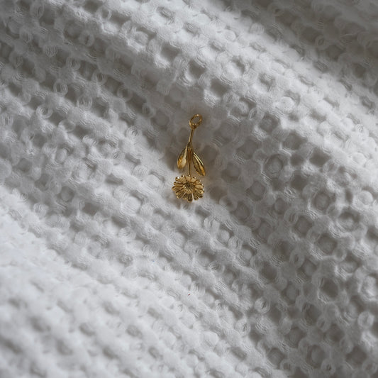 Gold Daisy Charm