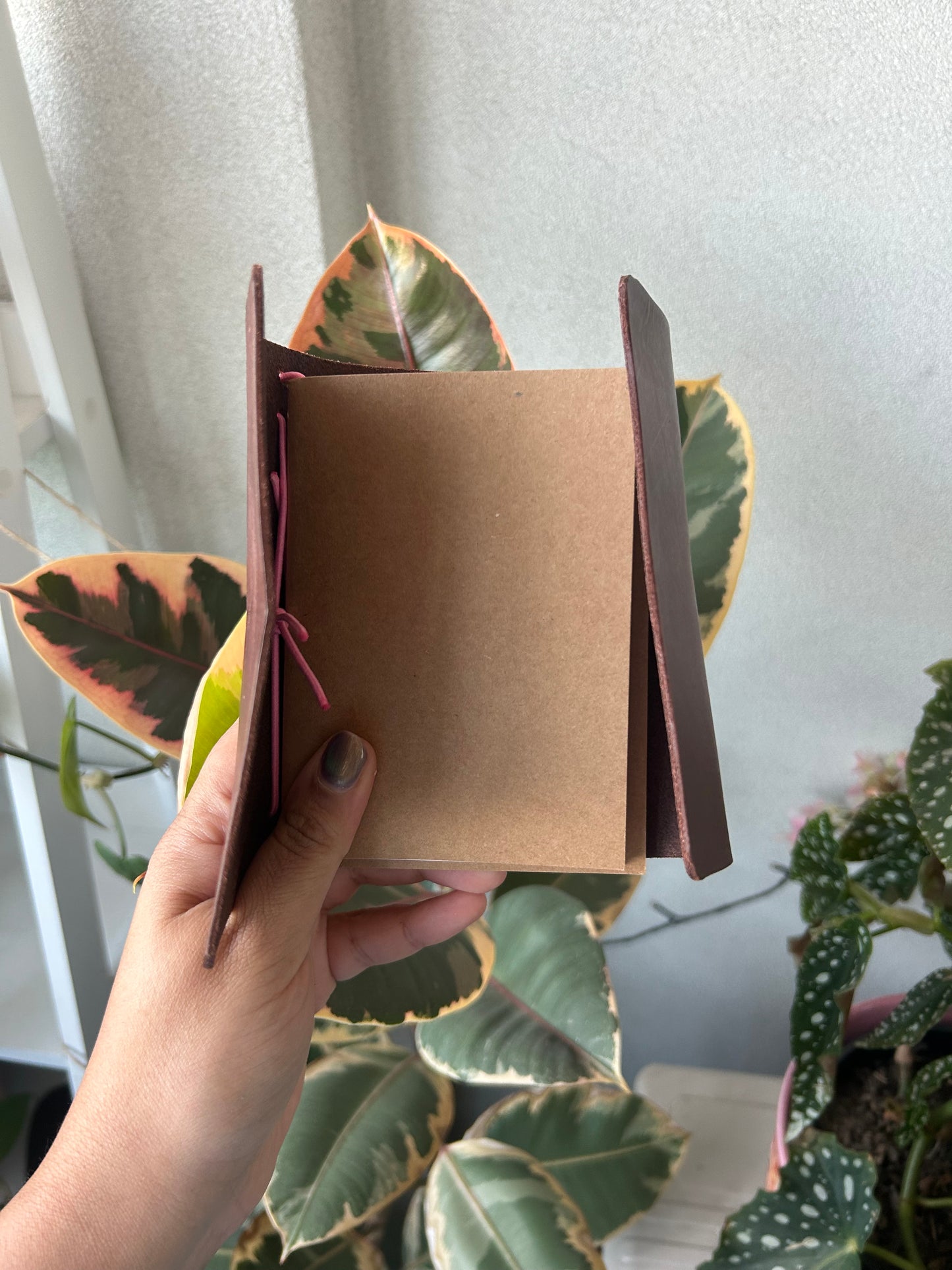 SAMPLE - Chocolate Pocket Leather Trifold