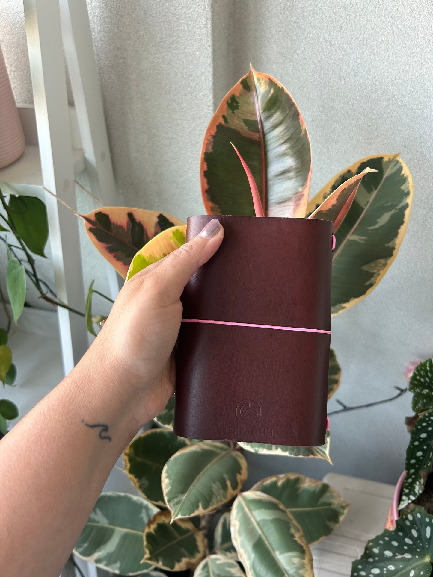 SAMPLE - Chocolate Pocket Leather Trifold