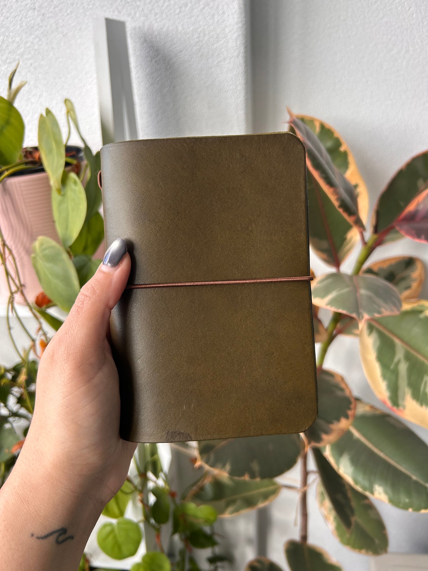 Field Leather Trifold (A6)