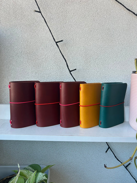 Passport Leather Bifold (B7)