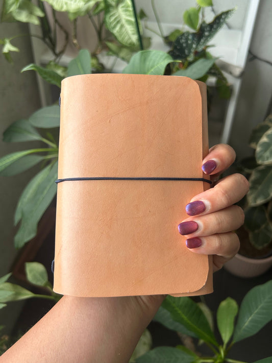 Natural Undyed Pocket Leather Trifold (A6) - Ready to Ship