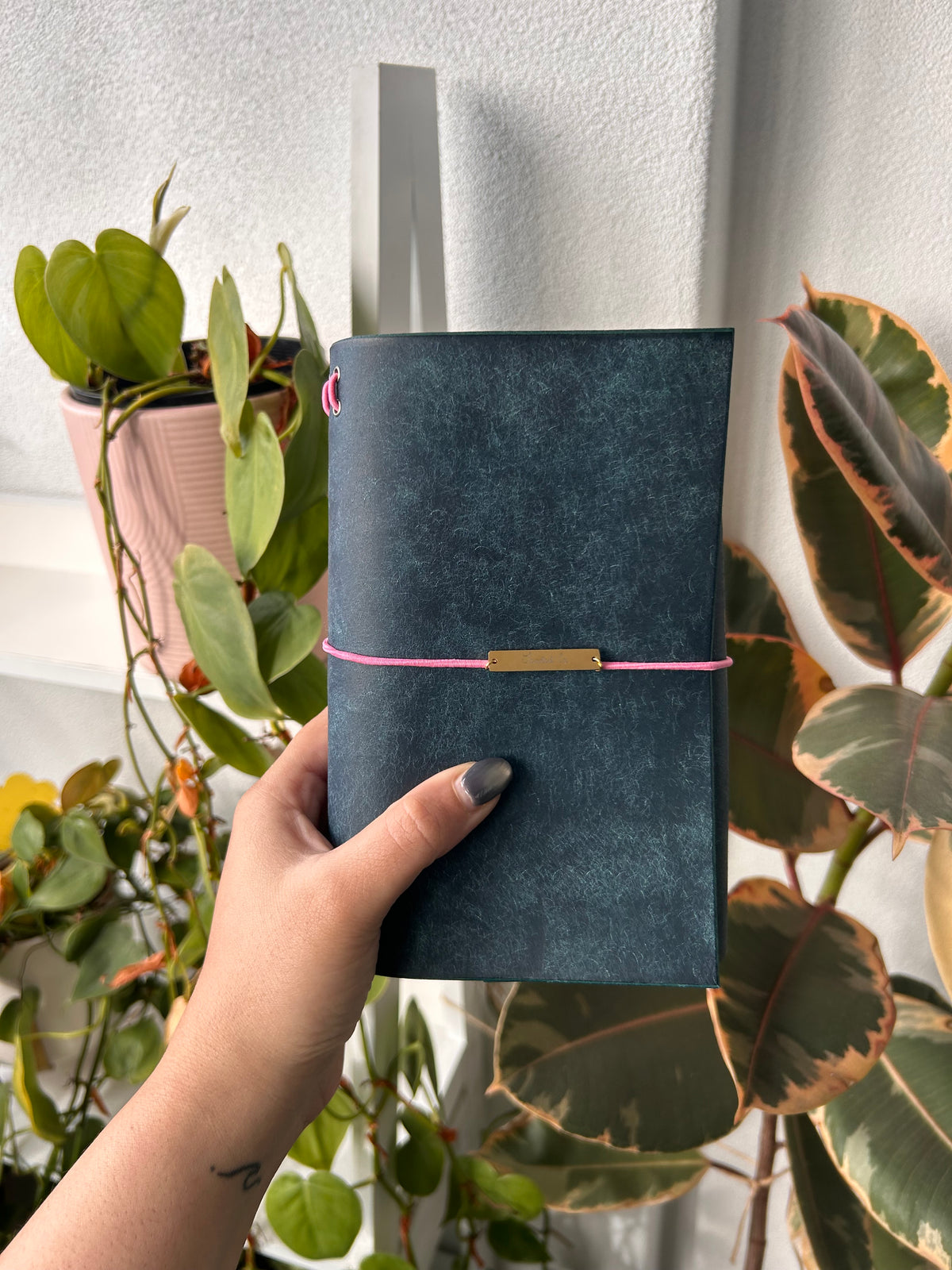 Field Leather Trifold (A6)
